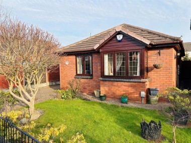 View Full Details for Clifton Road, Halesowen