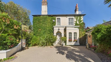 View Full Details for Hagley Road, Stourbridge