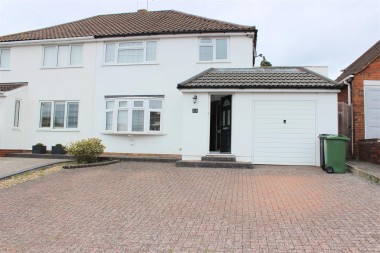 View Full Details for Brackenfield Road, Halesowen