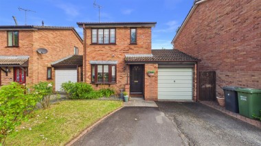 View Full Details for Chaffinch Drive, Kidderminster