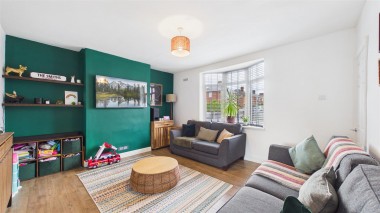 View Full Details for Meadow Road, Halesowen